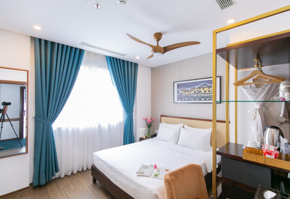 Ritzy Boutique Hotel Da NangSuperior Double Room With City View