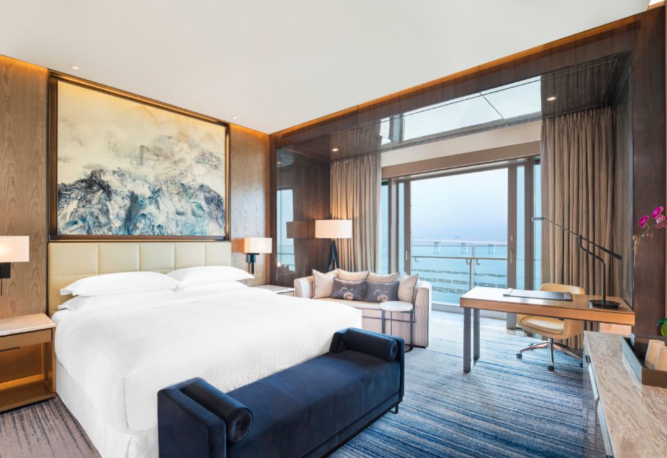 Sheraton Zhuhai HotelFireworks Ocean View Interconnecting Family Suite (Two Bedrooms)
