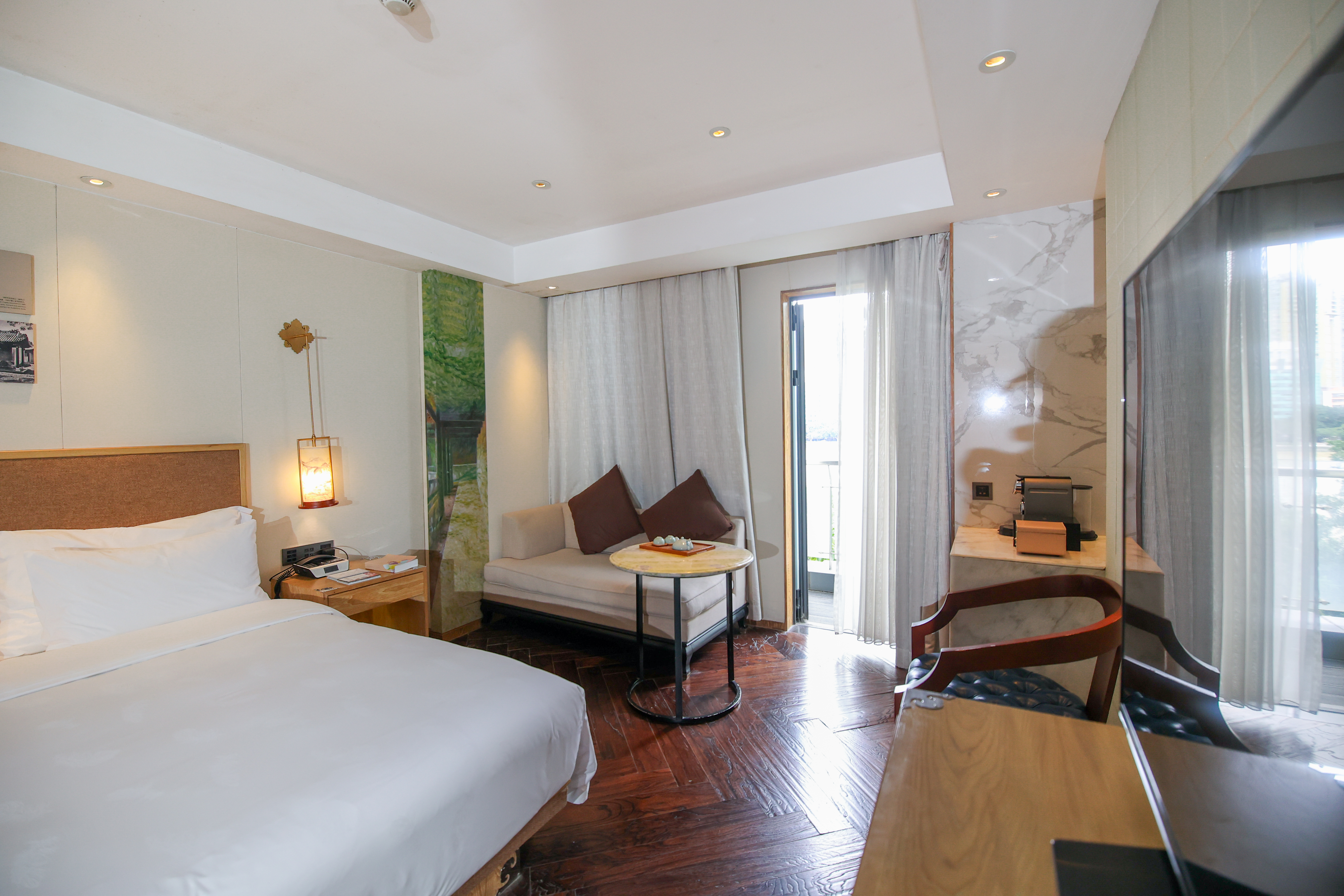 水舞·江景阳台大床房（180°江景阳台+高奢洗护品）