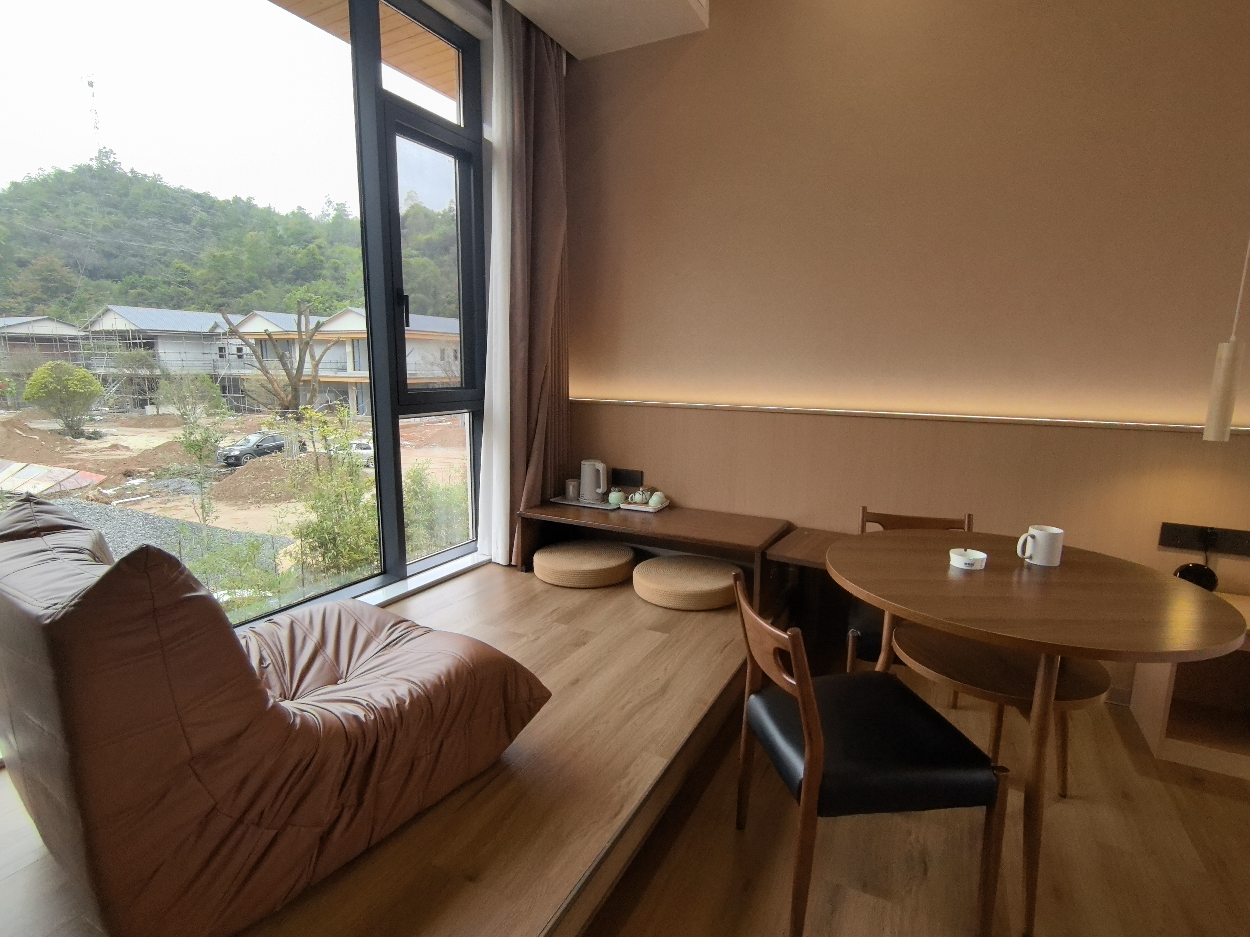 豪華大床房【超大落地窗+智能客控】