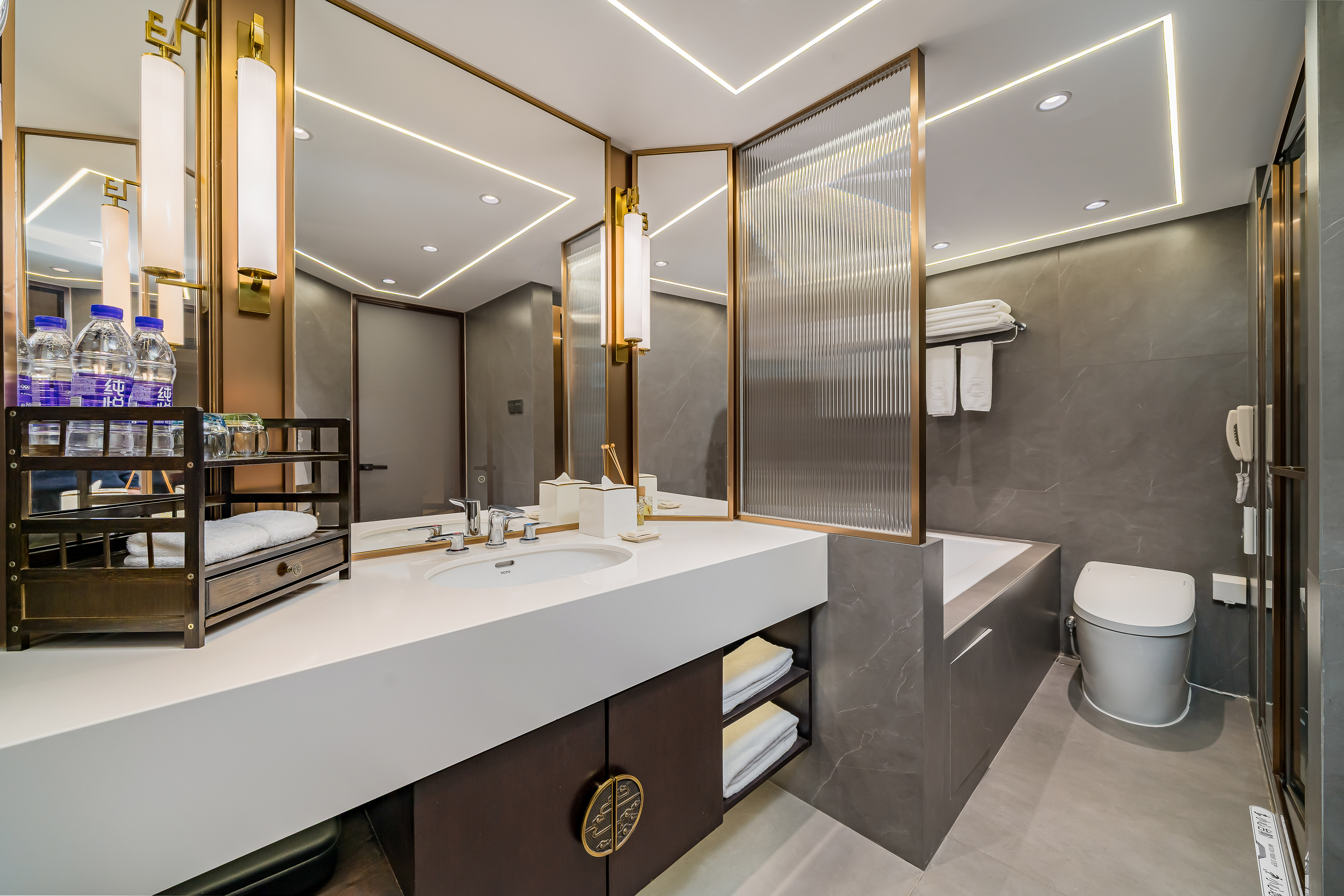 亮馬河岸景觀套房（匠心茶具+舒適沙發區+深睡枕）