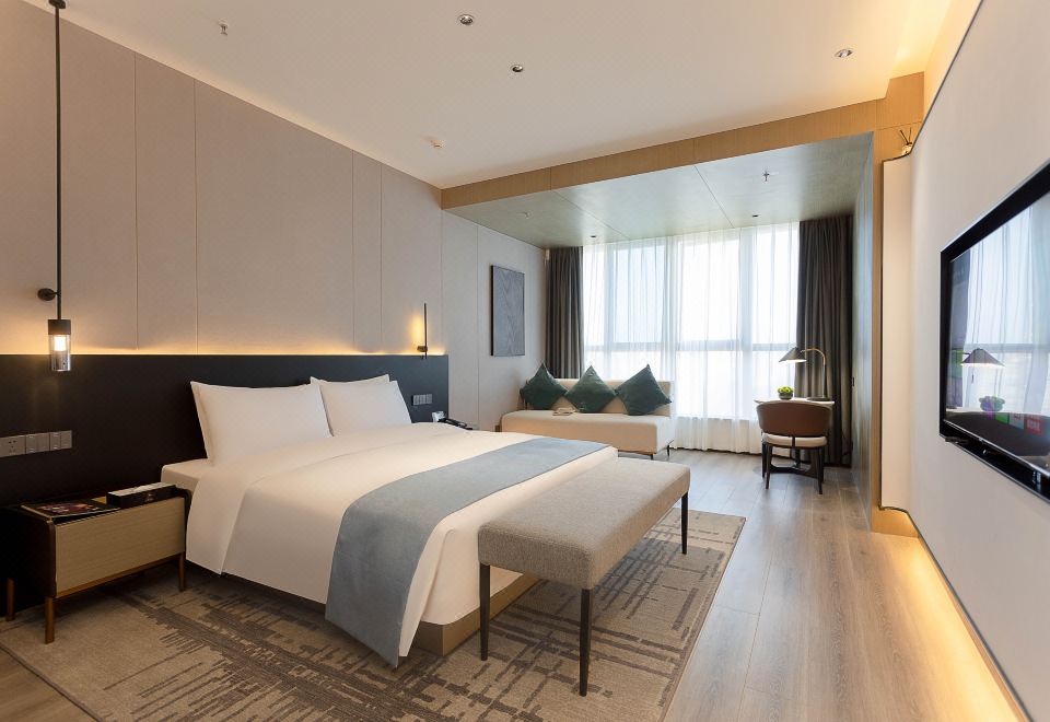Cloud Enjoyment Double Bed Room (180 ° Panoramic View, Smart Guest Control)