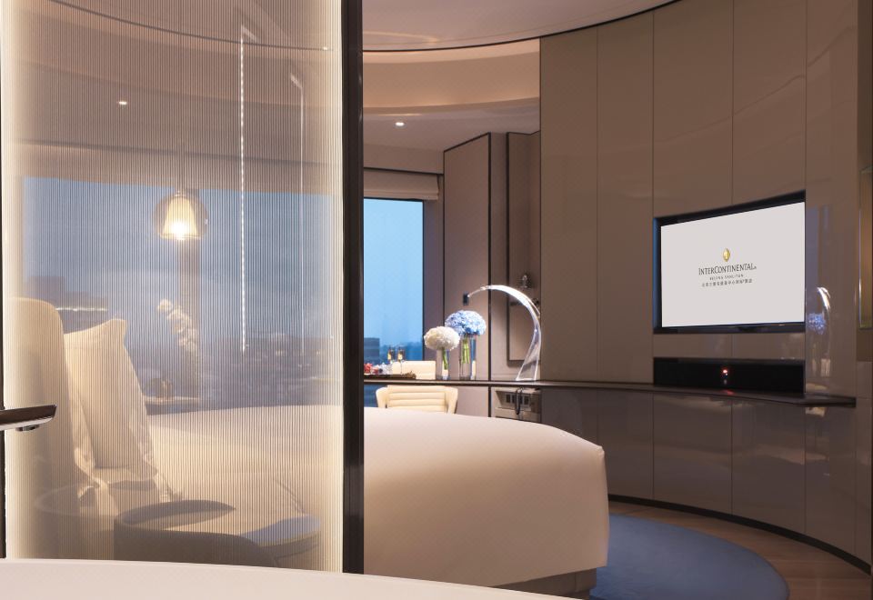 豪华高楼层城景大床房