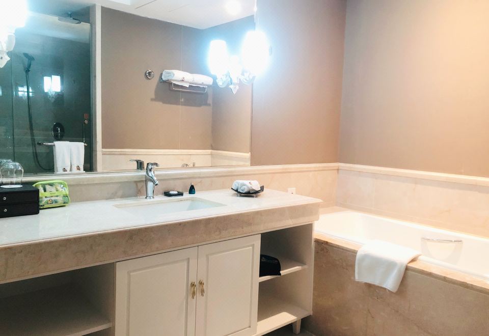 小熊尼奧親子雙床房