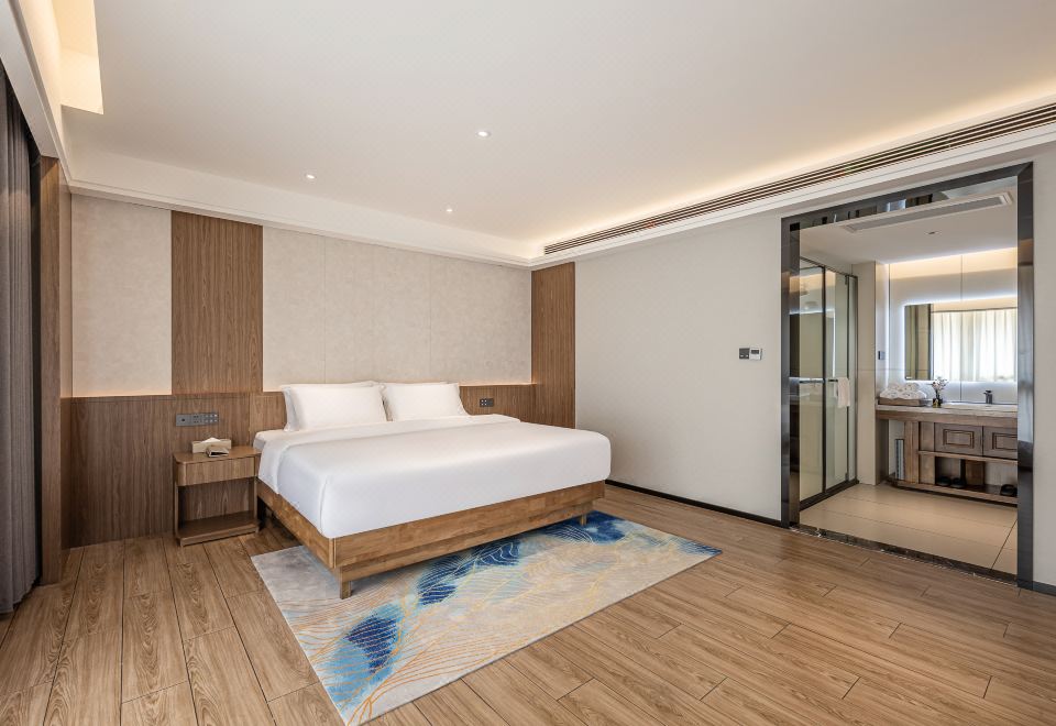 Meng Balana Xi Double Bed Suite (1 Bedroom, 1 Living Room + Tub + Spacious Living Room)