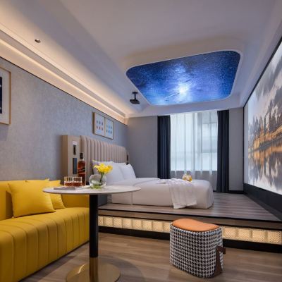 歡喜·影院榻榻米（浪漫星空頂+靜享旅居+超清觀影） FunGee歡致飯店（長沙IFS國金中心南門口地鐵站店）優惠