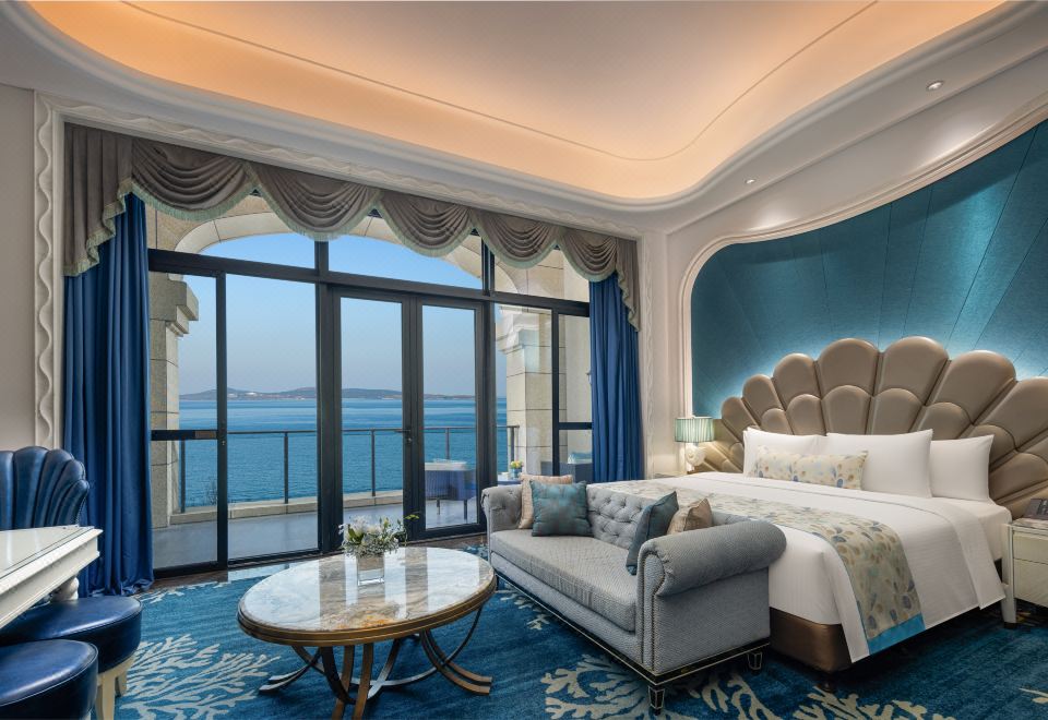 Wanda Vista Qingdao Oriental Film City HotelDeluxe Sea-view Suite