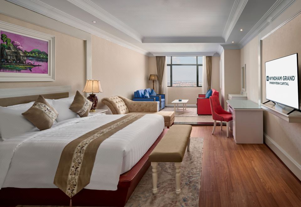 Wyndham Grand Phnom Penh Capital Deluxe King