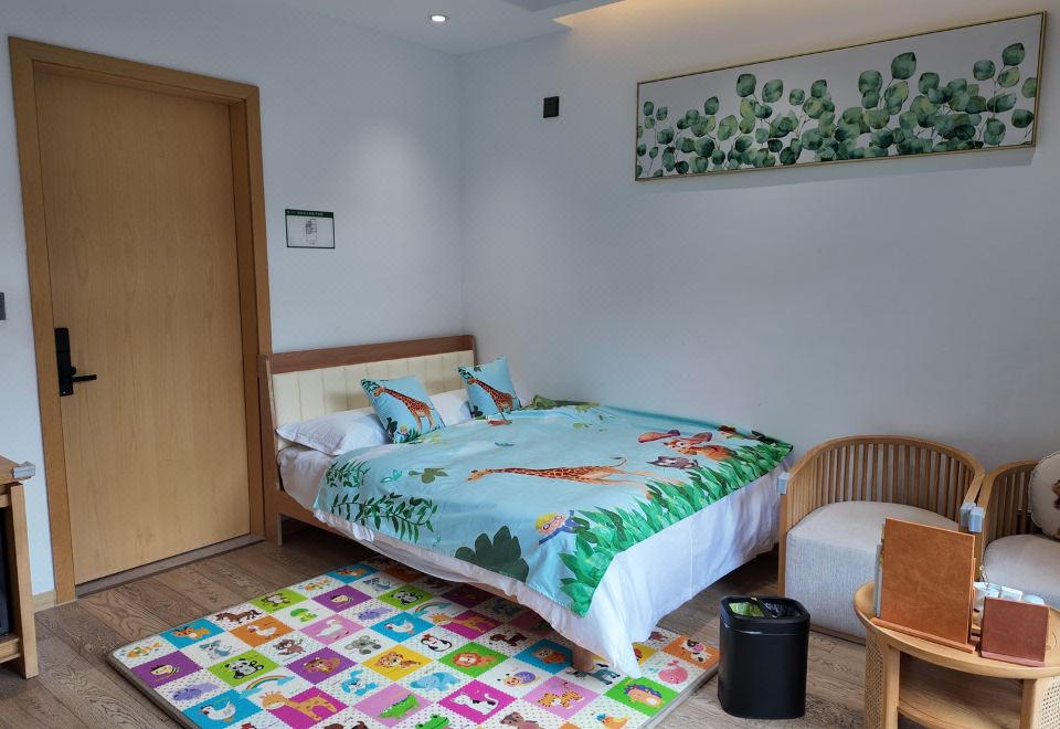 遠山二樓小鹿親子房