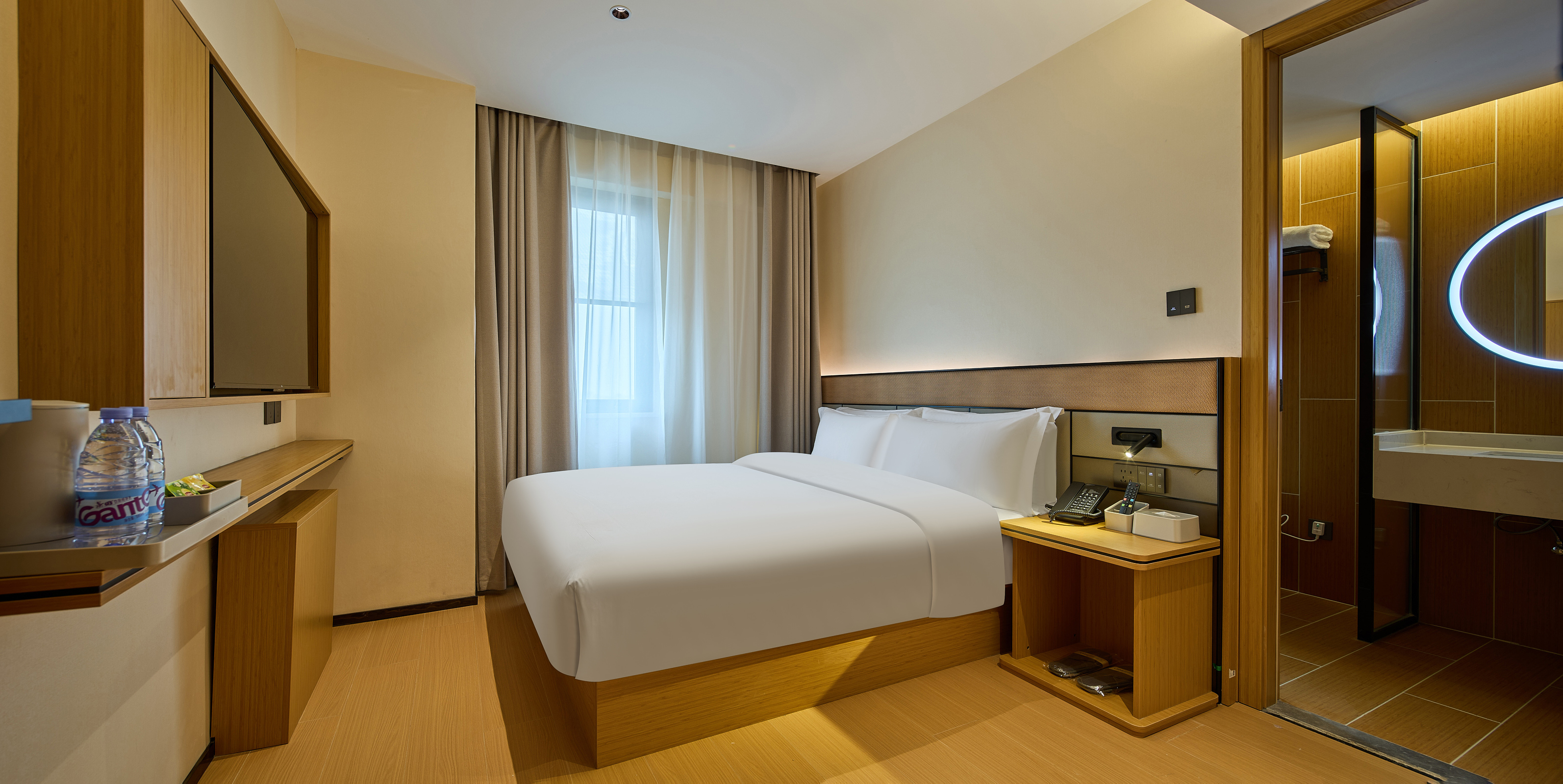 精选大床房【全屋智能+自然采光优越+手机投屏】