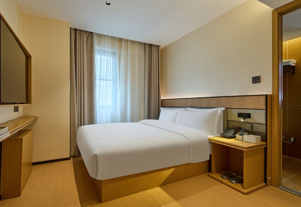 精选大床房【全屋智能+自然采光优越+手机投屏】