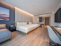 Atour Hotel, Swan Lake Scenic Area, Korla People's Square