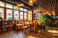 龍脊·壟上丨RETIRE·RIDGE·INN人文美宿（七星伴月觀景台店）