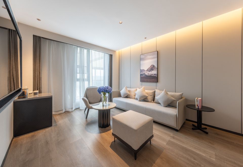 幾木套房（私享會客廳+深睡PRO記憶枕+小冰箱+浴袍）