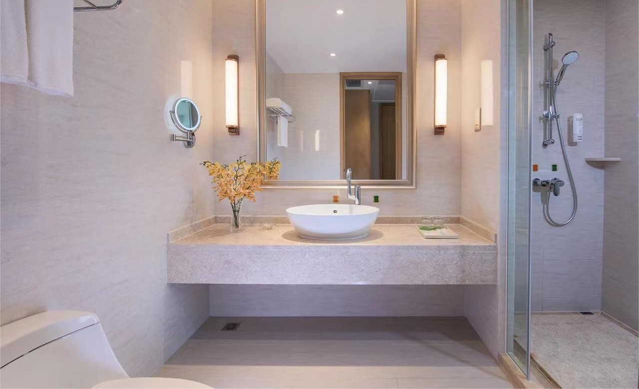 Vienna International Hotel (Suzhou Railway Station North Square)豪华双床房[一线城市景观+采光通透]