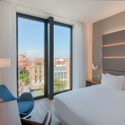 Superior Room With Canal View