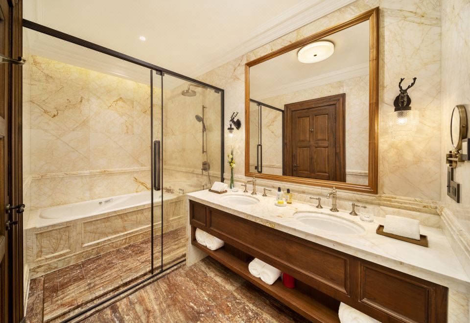 豪华至尊套房-带露台+1号楼