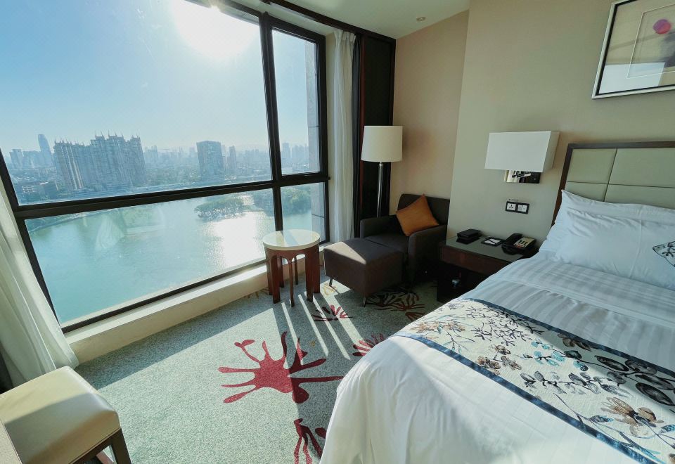 Queen Room With Balcony