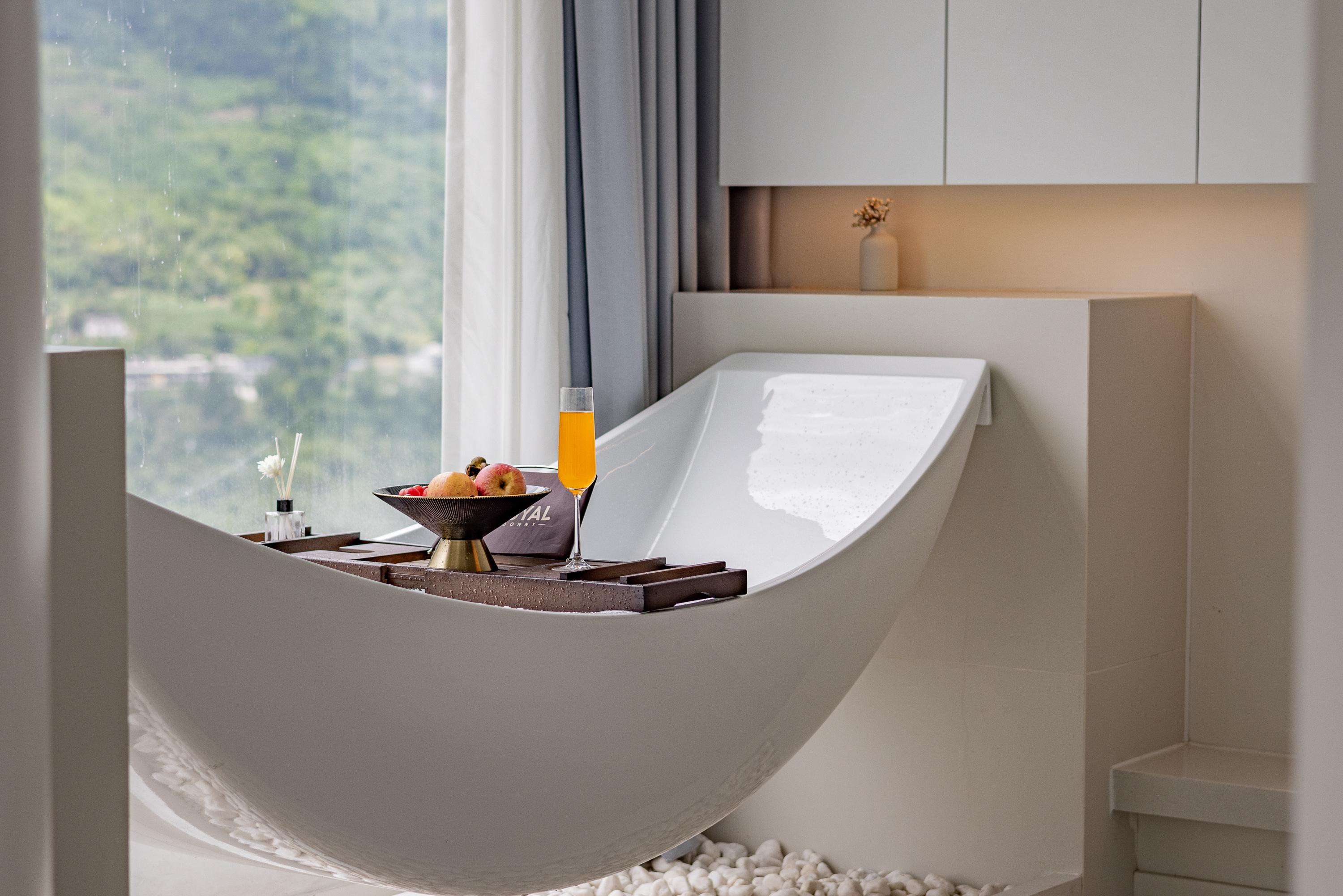 尘外·270°绝壁景观大床房