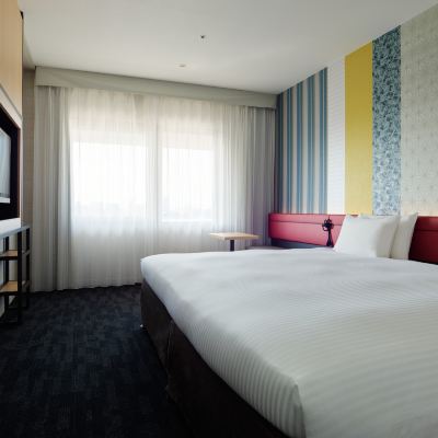 高級房，配備 1 張特大床 三井花園飯店 京都四條優惠