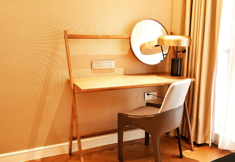 风雅大床房（智能客控+小冰箱+密码箱）