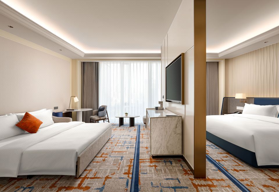 家庭套房 | 客廳帶沙發大床