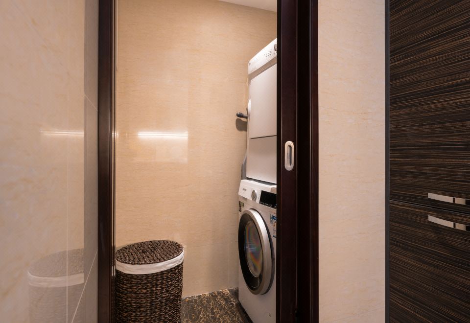 二居室豪华套房|景观双套房|洗乾衣机|私家蒸气浴+厨房