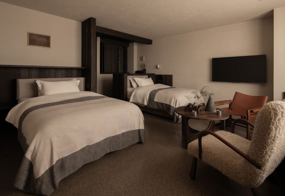 Jia Gong Snow Mountain View Twin Room