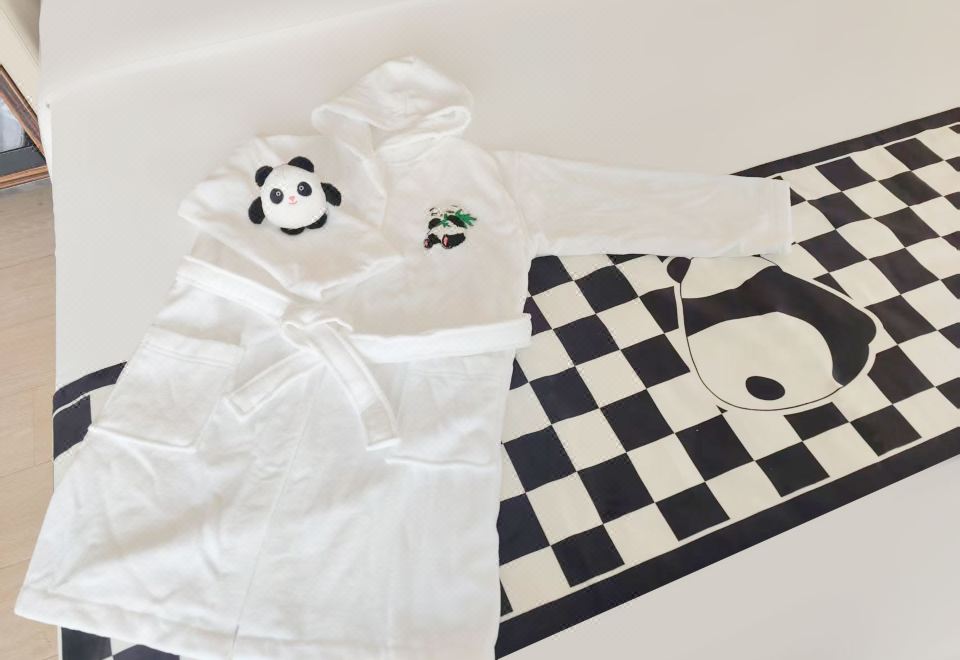 Lia! Beijing HotelPanda Family Friendly Themed Room