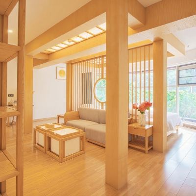 180度街景雙床套房 （ 超大落地窗+自動窗簾+保險櫃 ） 天門山雲美別苑優惠