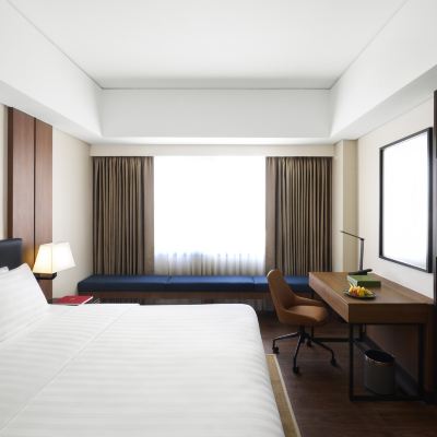 Deluxe Premier King Room Seda Bonifacio Global City Manila Promo Code