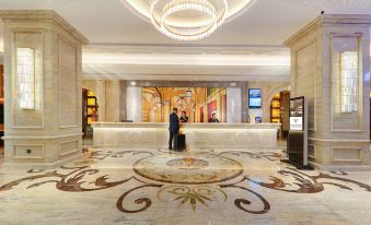 Vienna International Hotel (Tianjin Fifth Avenue Binjiang Road Pedestrian Street Bran