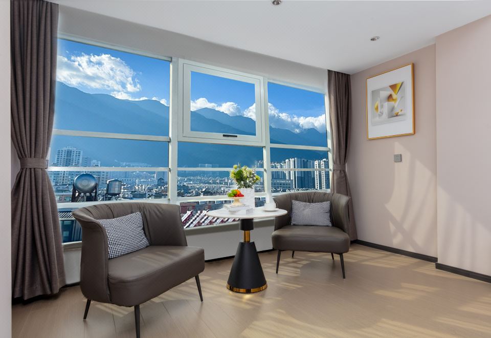 私享阳光双床房『高定床垫.小冰箱.投屏电视』