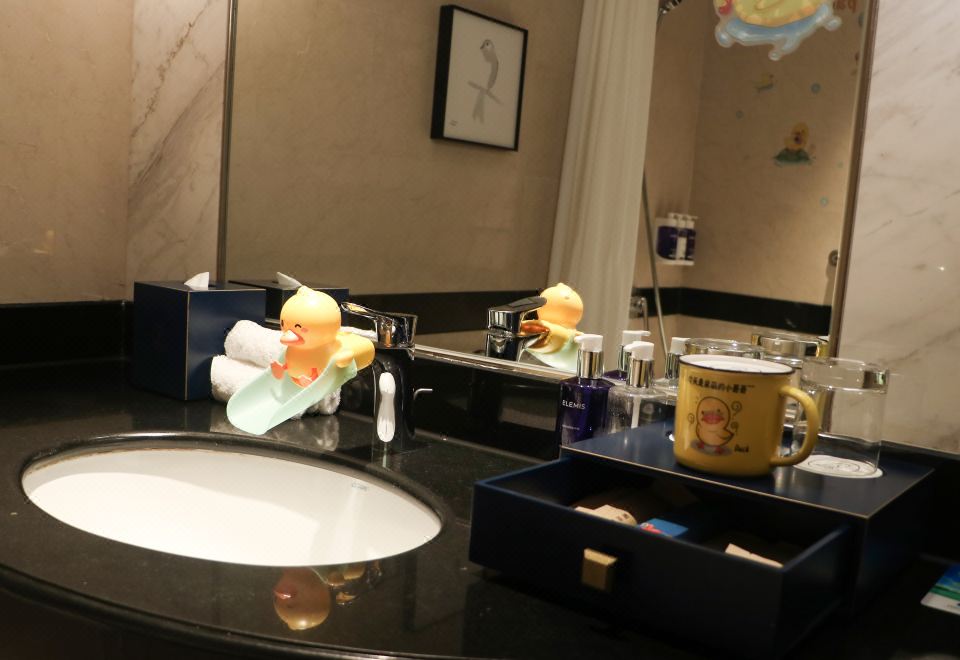 Little Yellow Duck Theme Family Room