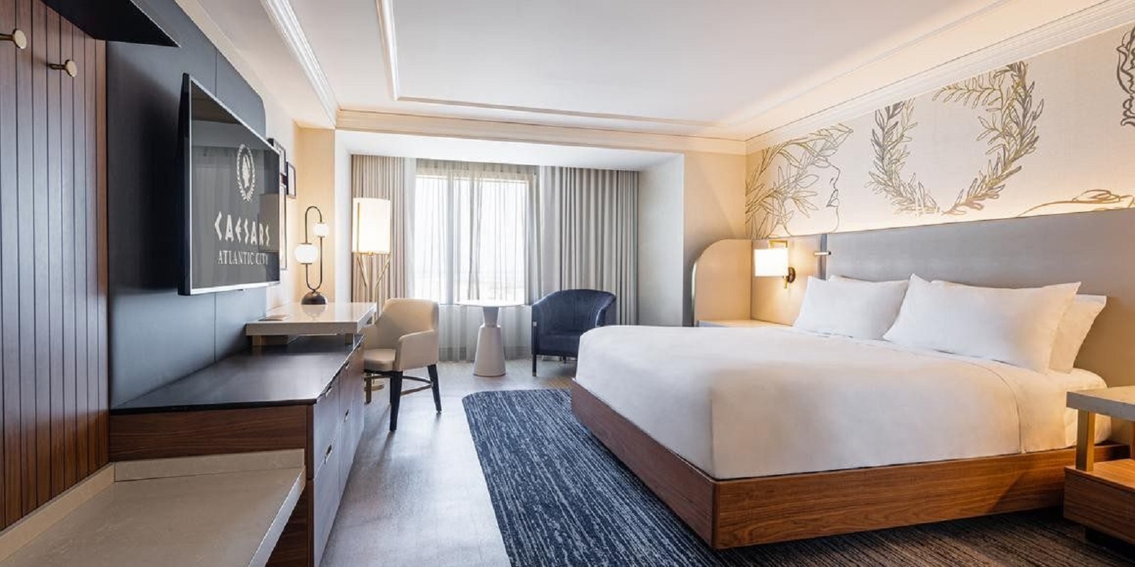 百夫长塔楼甄选特大床房-可吸烟