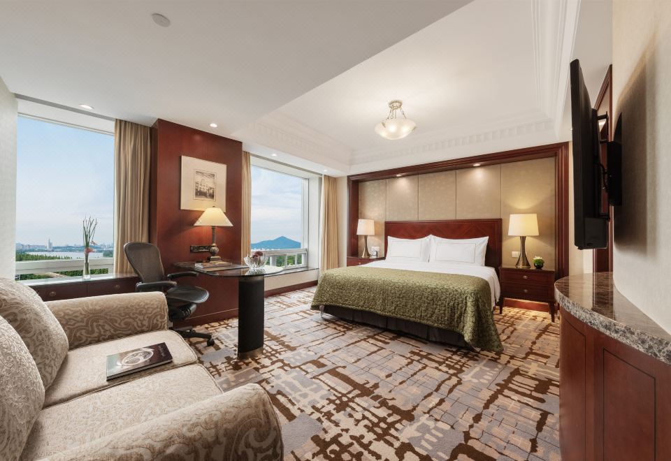 玄武湖湖景大床房