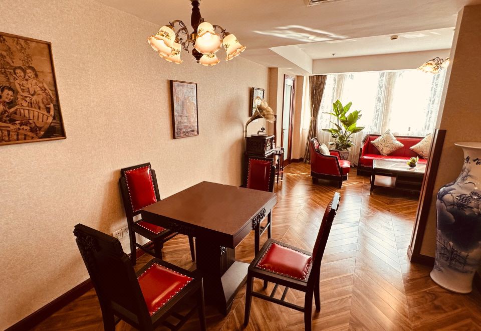 Jin Jiang Park Hotel ShanghaiPremier Suite