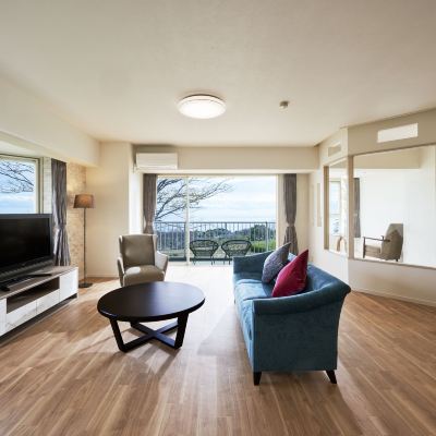 コーナービスタバススイート オーシャンビュー 広さ103㎡ ヴィラージュ伊豆高原 クーポン