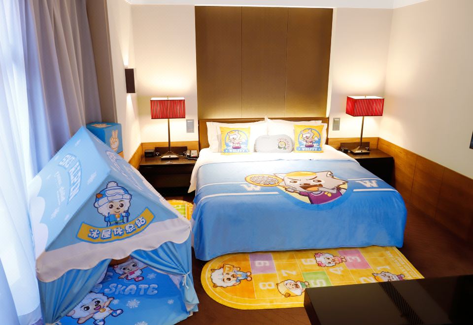 The Westin Xi'anThemed Queen Room