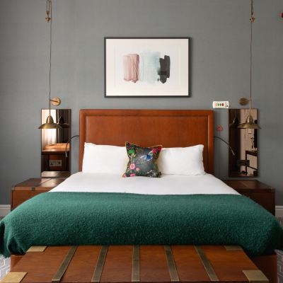 Accessible Premium King Room With Roll-In Shower Kimpton CLOCKTOWER HOTEL Promo Code