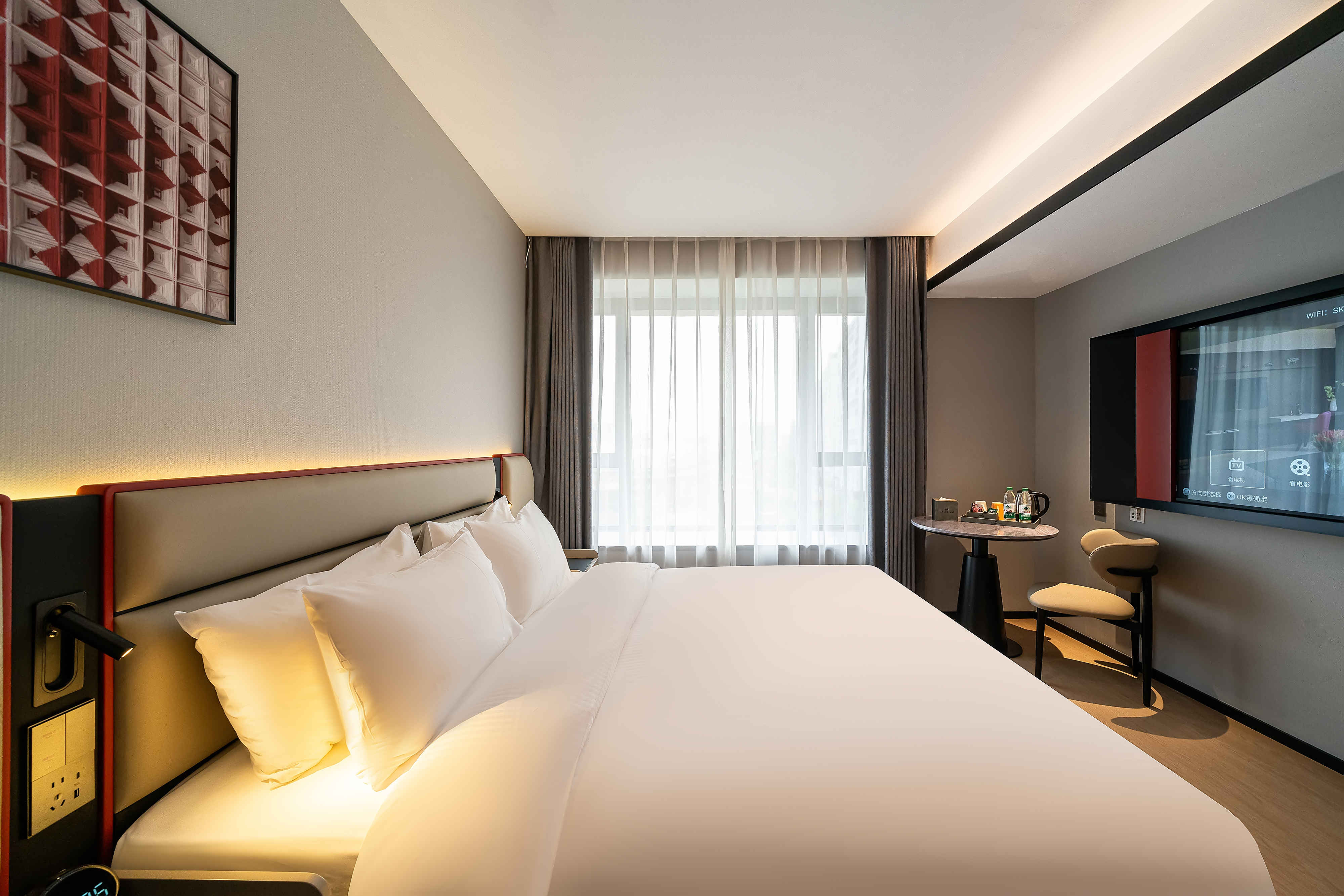 SKJIANSHEHOTELYUNLANSK大床房（智能语音客控+65寸高清电视）