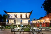 Hongcun Xiyun Yingyue Holiday Select Intelligent High-end Designer Homestay