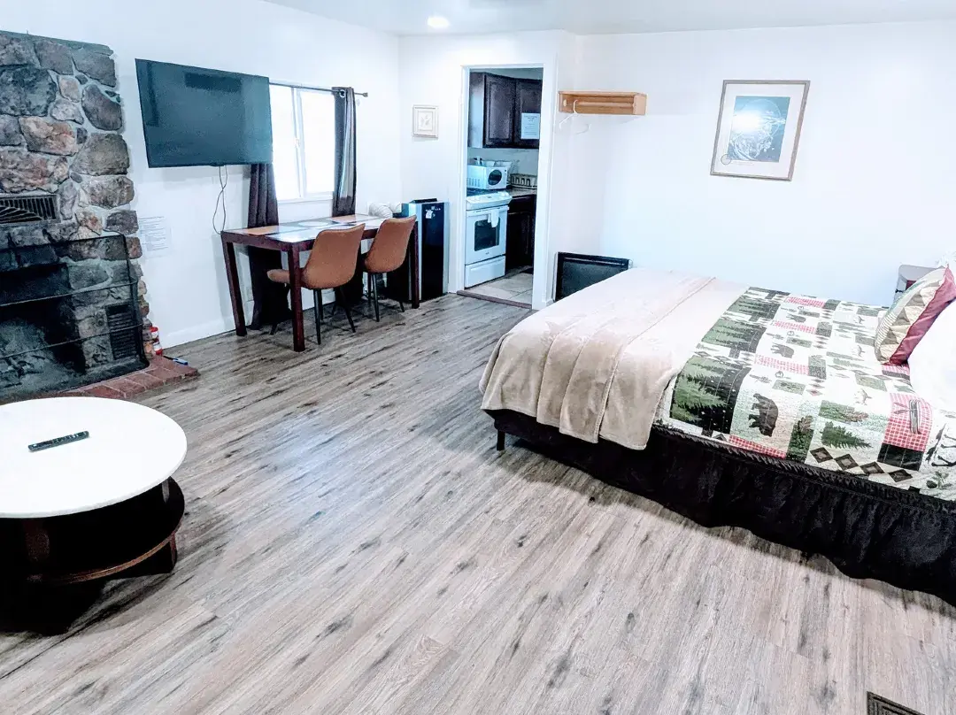 Cottage 6 - Black Bear - Big Bear, CA