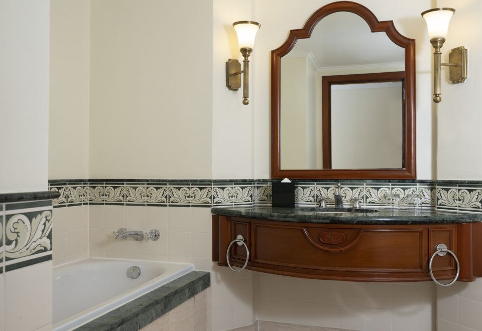 Sheraton Hanoi HotelExecutive Suite Non smoking