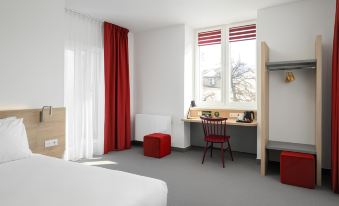 Magic Garden Hostel - Housity