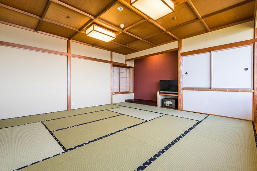 和洋式高级双床房（Superior Japanese/Western-Style Twin Room *Has Indoor Bath）