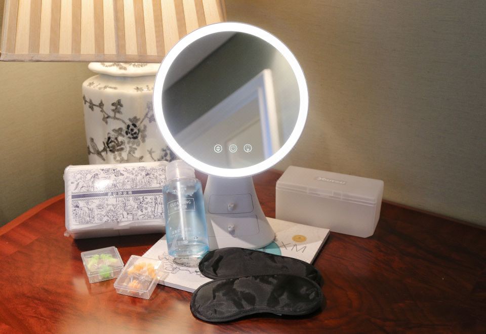 精英女士療愈房（療愈器材+卸粧品+親眠抱枕）