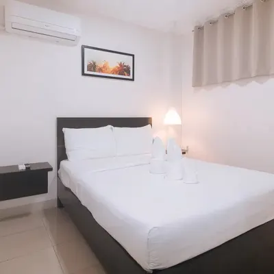 Propiedad Residences Makati Hotels near The Pergola