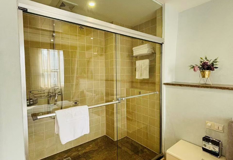 行政套房【溫馨舒適+深睡床墊+寬敞愜意+落地景】