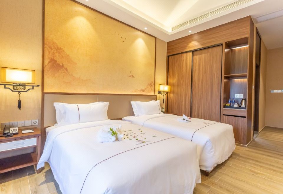 Yuetianxia Hot Spring HotelVilla - 6-Room, Near Water (Area B)